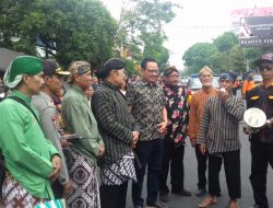 Memetri Kerukunan Umat Beragama Melalui Pawai Unduh-unduh