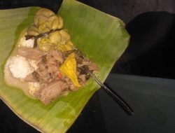 Mencicip Nikmatnya Nasi Penggel Kuliner Khas Kebumen