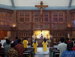 SMK St. Fransiskus Semarang Rayakan Nataru 2022 di Gereja St. Paulus Sendangguwo