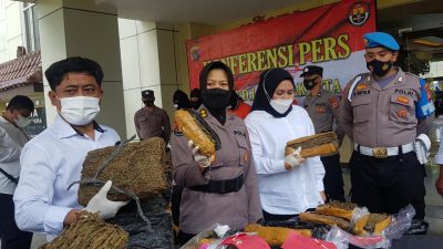 Polda DIY Gagalkan Pengedaran Ganja, 5 Tersangka Diamankan