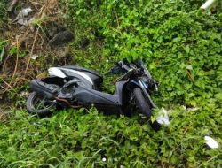 Diduga Ketahuan Selingkuh, Seorang Warga Buang Motor ke Semak-semak