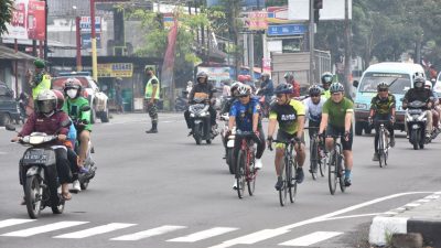 Hadiri Panen Jagung, Danrem 072/Pamungkas Gowes Ke Magelang