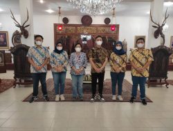 Cinta Batikku: Museum Batik Danar Hadi Peringati Hari Batik Nasional