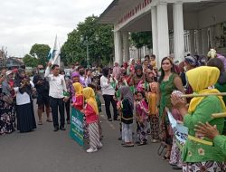 Memeriahkan HUT Ke 266 Kota Jogja, 12 TK Se-Kemantren Kraton Gelar Karnaval Keliling Alkid