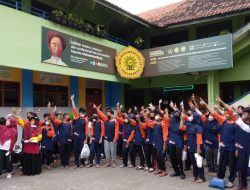 SMP Muhammadiyah 10 Yogyakarta Kembangkan Podcas Literasi