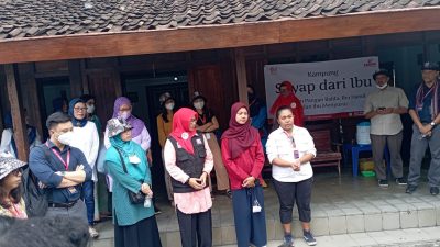 Pos Yandu Lansia RW 08 Suryoputran Mendapat Kunjungan dari FOI
