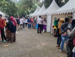 Antusiasme Warga Padati Bazar Pangan Murah di SMA 1 Teladan Yogyakarta