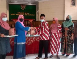 Kelompok&nbsp; pengajian Arrohmah Silaturahmi ke Panti Wreda