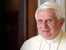 Warisi Keteladanan dalam Menjaga Iman Paus Emeritus Benediktus XVI