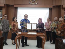 Pemkab Sleman Serahkan LKPD Tahun 2022
