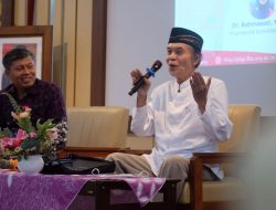 Meneladani 70 Tahun Guru Besar UNY Burhan Nurgiyantoro