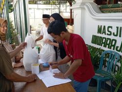 Sambut Lebaran 1444H, Remawi Suryoputran Gelar Pasar Murah Paket Sembako