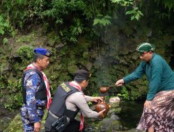 Polda DIY Gelar Prosesi Pengambilan Air Suci Umbul Manten Gunung Merapi