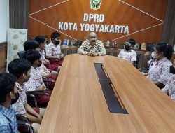 Pesan Ketua DPRD Yogyakarta kepada Warcil SD Marsudirini Harus Fokus Belajar