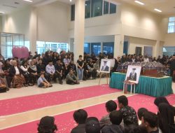 Gending “Kodhok Ngorek” Iringi Upacara Pelepasan Jenazah Rektor ISI