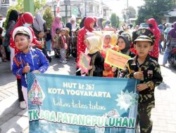Peringati HUT Ke-267 Kota Yogyakarta, TK ABA Patangpuluhan Menggelar Karnaval Budaya Pelajar
