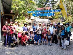 Menyemarakkan Bulan Rosario, WKRI Ketanggungan Mengadakan Wisata Religi