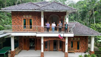 Wisma Emmanuel, Penginapan Fasilitas Hotel Bintang Dekat Gua Maria Lawangsih Kulon Progo