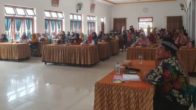 Sosialisasi PUS: Meningkatkan Kesehatan Serta Mengurangi Resiko Kematian Ibu dan Anak