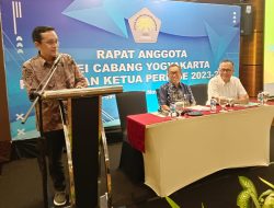 Prof. Didi Achjari Dekan FEB UGM Ketua ISEI Cabang Yogyakarta 2023 – 2027