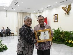 UNY Kembali Meraih Penghargaan Tertinggi sebagai Perguruan Tinggi Informatif dari KIP