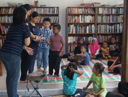 Belajar Asyik Bersama di Pustaka Merdesa, Kulon Progo DIY 