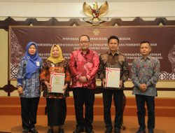 Bupati Sleman dan Wakil Ketua DPRD Kabupaten Sleman Terima LHP Kinerja Pemajuan dan Pelestarian Kebudayaan