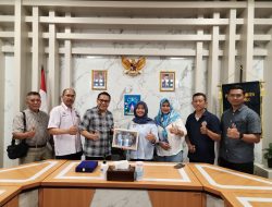 Bupati Sleman Raih Golden Award 2024 dari IWOI Sleman