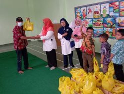 Jelang Lebaran 1445 H, TK Negeri 3 Jogja Gelar Baksos Siswa Berbagi Paket Sembako