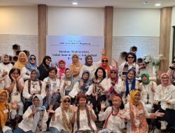 Bernuansa Busana Atas Putih dan Bawah Jeans, Alumni SMP 74 dan SMA 77 Magelang Gelar Temu Kangen “Merajut Tali Silaturahmi”