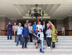 Bertema “Berkumpul Bersaudara Bersama”, Alumni AMP YKPN Angkatan’76, 77, 78 Gelar Tour de Village dan Temu Kangen
