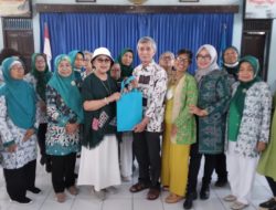 Sarasehan IKWI DIY : Mempererat Hubungan Keluarga dengan Literasi
