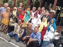 Komunitas Embong Cempaka – Alumni 76 SMAN1 Magelang, Kumpul Bareng: Paseduluran Saklawase