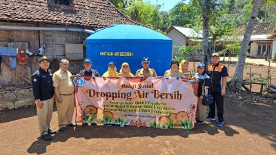 Keluarga Besar SMKN 2 Yogya Donasi 340.000 Liter Air Bersih di Gunungkidul