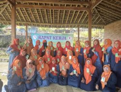 Pengurus Pengajian Arrahmah, Periode 2024 – 2026 Selenggarakan Raker di Teras Merapi
