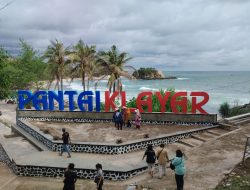 Pantai Klayar Pacitan, Berhiaskan Seruling Laut dan Batu Karang Berbentuk Sphinx