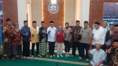 Safari Subuh Ramadan Hari Ke-8, Wali Kota Hasto Wardoyo Ajak Takmir Masjid Peduli Lansia