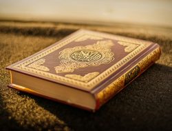4 Amalan Malam Nuzulul Quran 2025 Beserta Keistimewaan, Apa Bedanya dengan Lailatul Qadar?