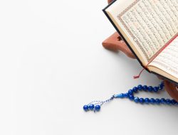 Bacaan Doa Hari-28 Ramadhan Lengkap Arab, Latin, dan Artinya