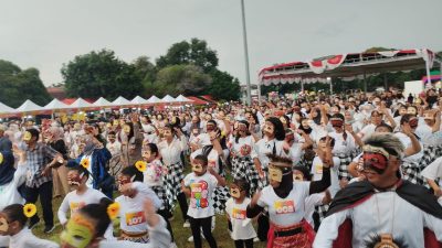 Ratusan Penari Topeng Meriahkan Festival Jeron Beteng #3 di Alkid Jogja