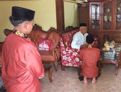 Tradisi Sungkeman Idul Fitri Masih Lestari di Dusun Windusari Lereng Gunung Sumbing