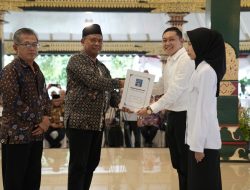 Bupati Harda Kiswaya Serahkan 144 SK CPNS Kabupaten Sleman