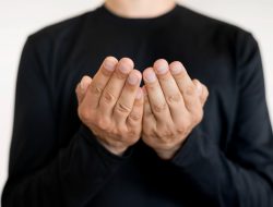 Contoh Naskah Khutbah Jumat 16 Mei 2025: Keutamaan Puasa Sebelum Idul Adha