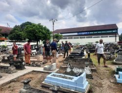 Viral! Nisan Bermotif Salib di Dua Lokasi Makam Dirusak Orang Tak Dikenal, Warga Geram