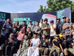 Membaca Karya Emha dan Doa untuk 72 Tahun Cak Nun, Penuh Kekeluargaan