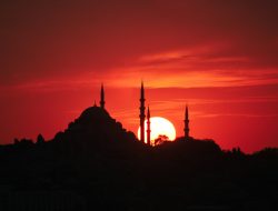 Jadwal dan Keutamaan Puasa Arafah 2025: Amalan Sunnah yang Menghapus Dosa Dua Tahun