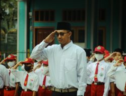 Teks Amanat Pembina Upacara Hardiknas 2025: Mewujudkan Generasi Emas Melalui Transformasi Pendidikan