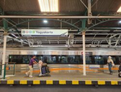 Frekuensi Kereta Api Meningkat saat Libur Idul Adha, KAI Daop 6 Yogyakarta Imbau Waspada di 234 Perlintasan