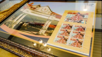 Pos Indonesia Terbitkan Prangko Bergambar Sultan HB X dan Kraton Jogja