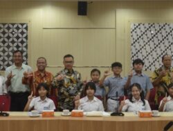 Hasto Wardoyo kepada Warcil SD Marsudirini Bicara tentang Masa Depan Kota Yogyakarta